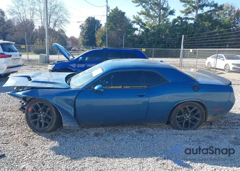 2020 Dodge Challenger Sxt z USA, uszkodzony, nr VIN 2C3CDZAG0LH182868